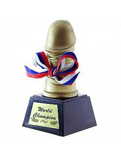 Troféu em formato de pênis dourado